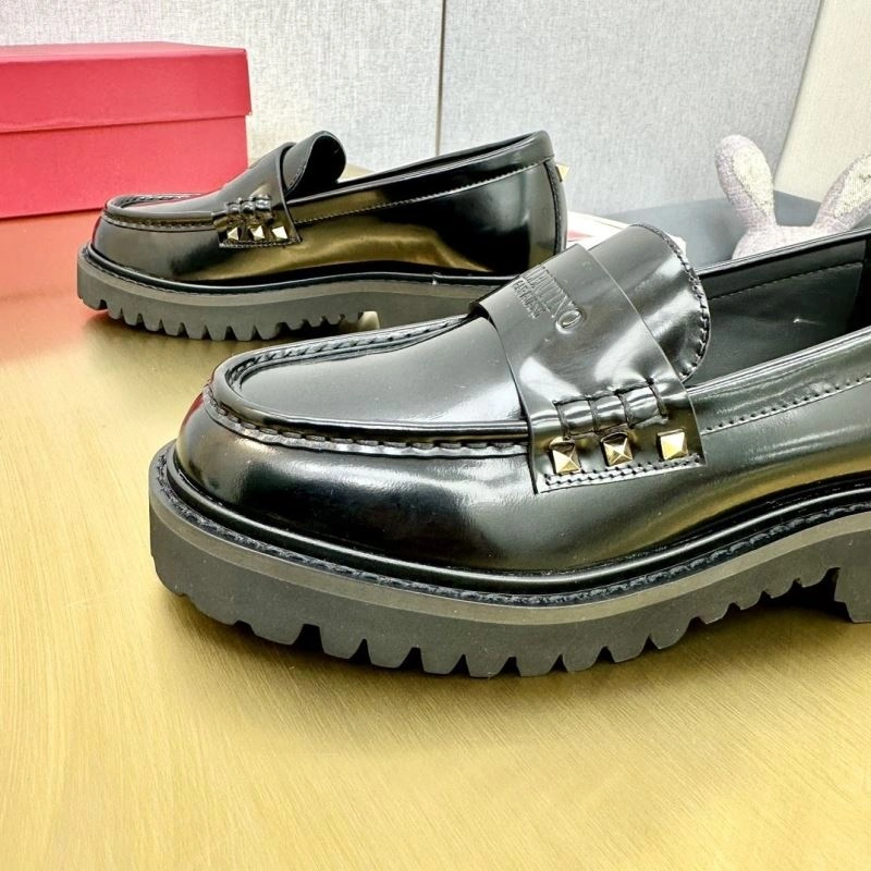Resilient Vxlxntino Leather Shoes 232655