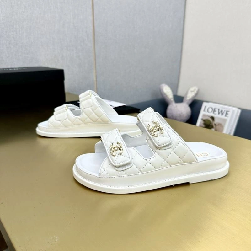 Chxnxl Slippers Unique 132395