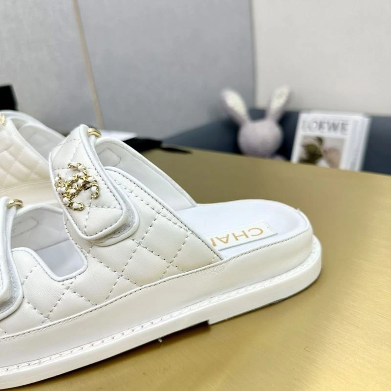 Chxnxl Slippers Unique 132395