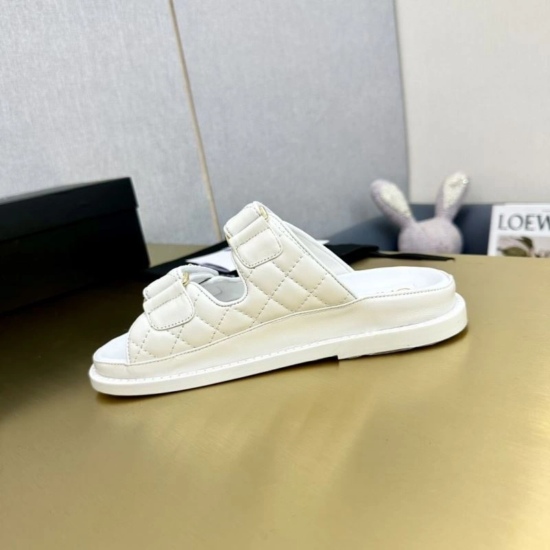 Chxnxl Slippers Unique 132395