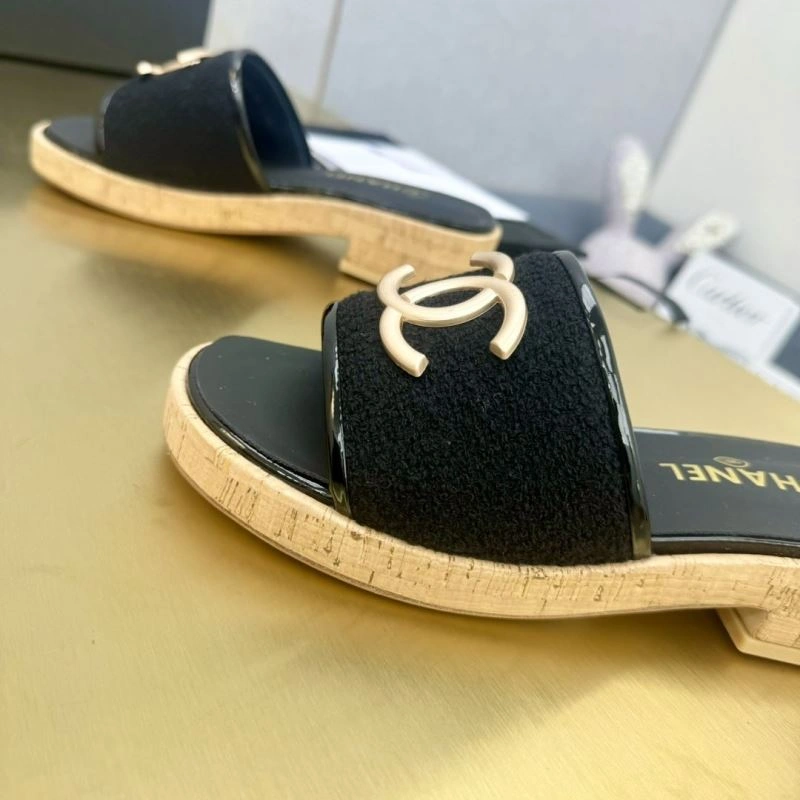 Modern Chxnxl Slippers 132373
