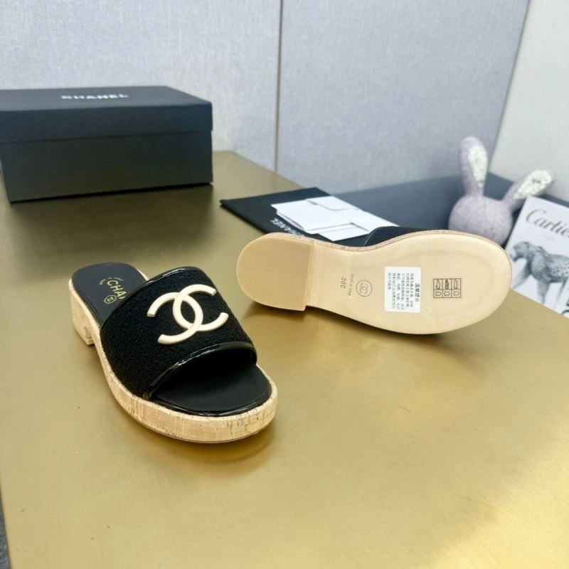 Modern Chxnxl Slippers 132373