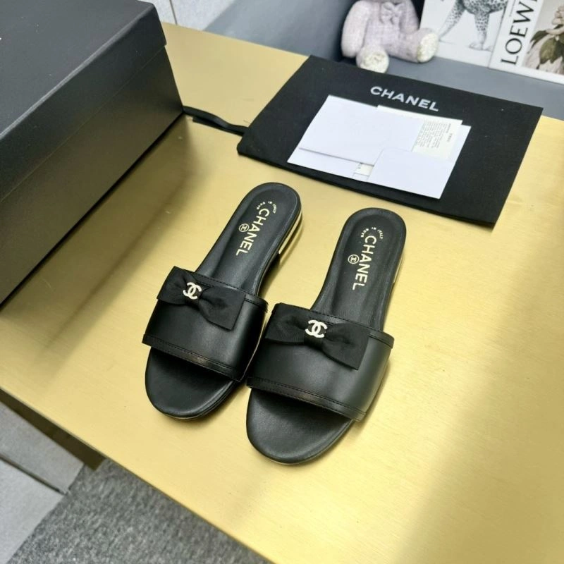 Comfortable Chxnxl Slippers 132357