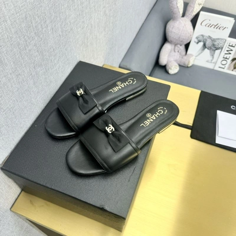 Comfortable Chxnxl Slippers 132357