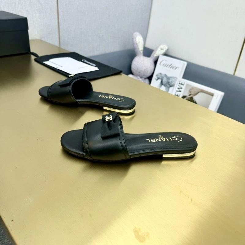 Comfortable Chxnxl Slippers 132357