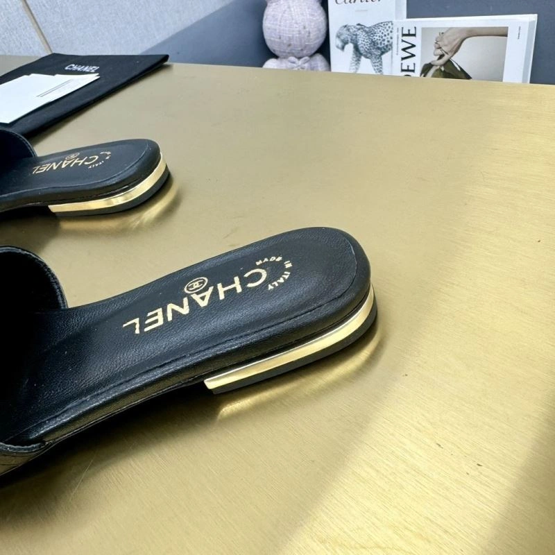 Comfortable Chxnxl Slippers 132357