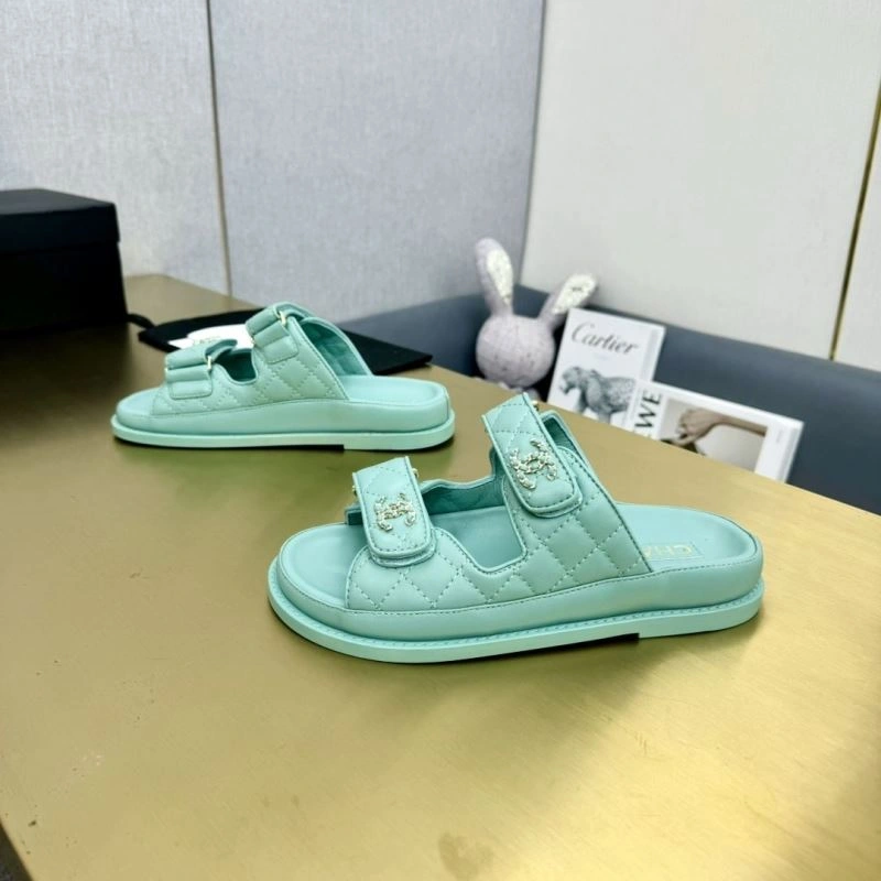 NewStyle Chxnxl Slippers 132345