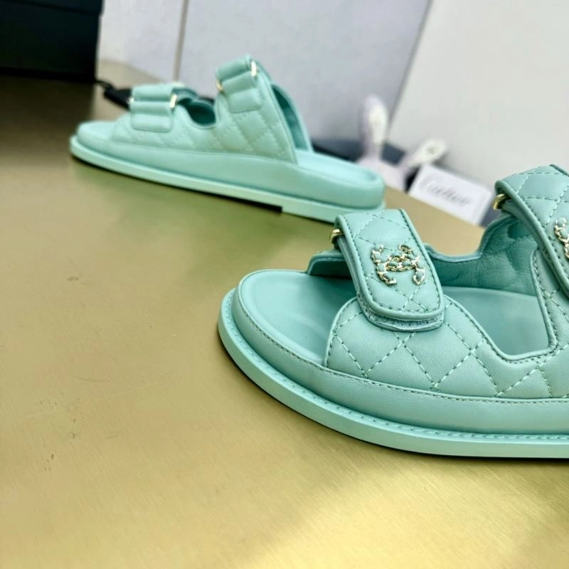 NewStyle Chxnxl Slippers 132345