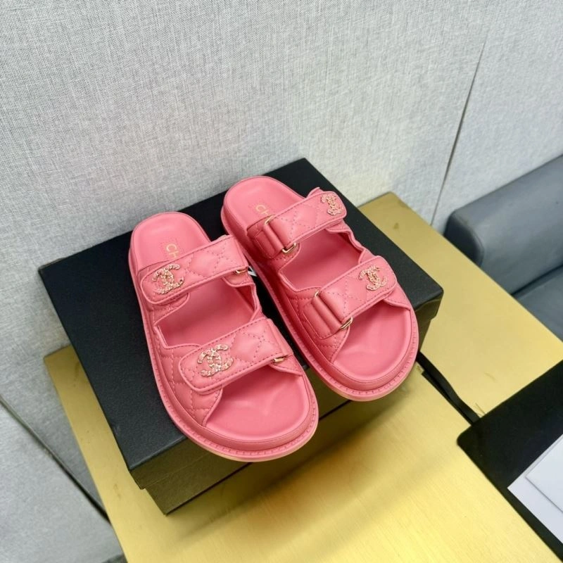 Comfortable Chxnxl Slippers 132351