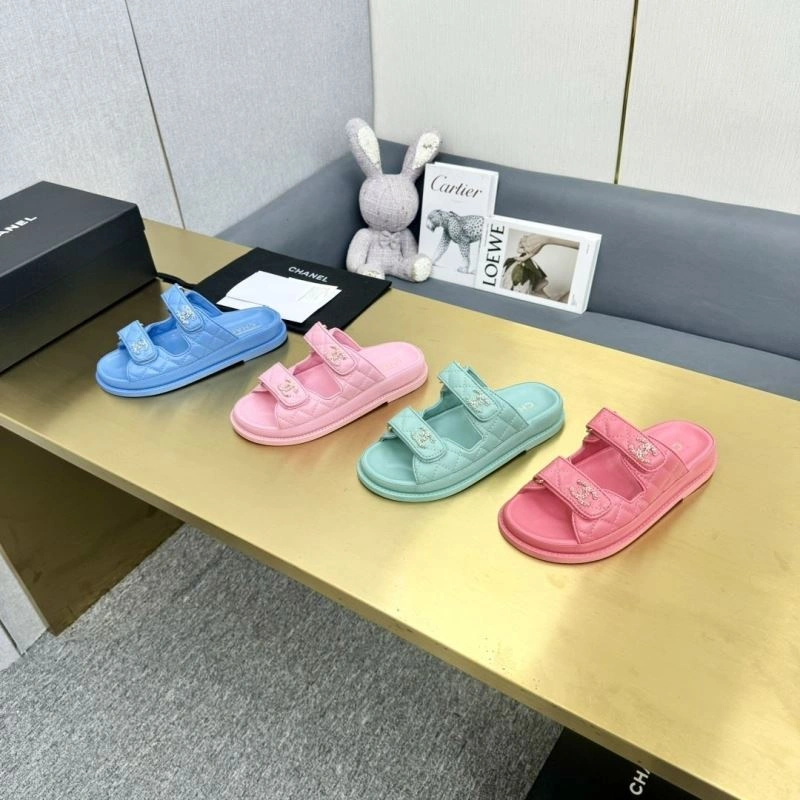 Comfortable Chxnxl Slippers 132351