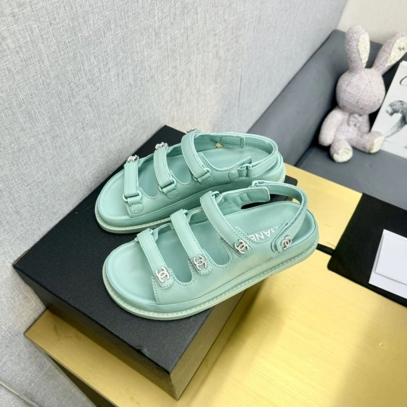 Trendy Chxnxl Slippers 132340