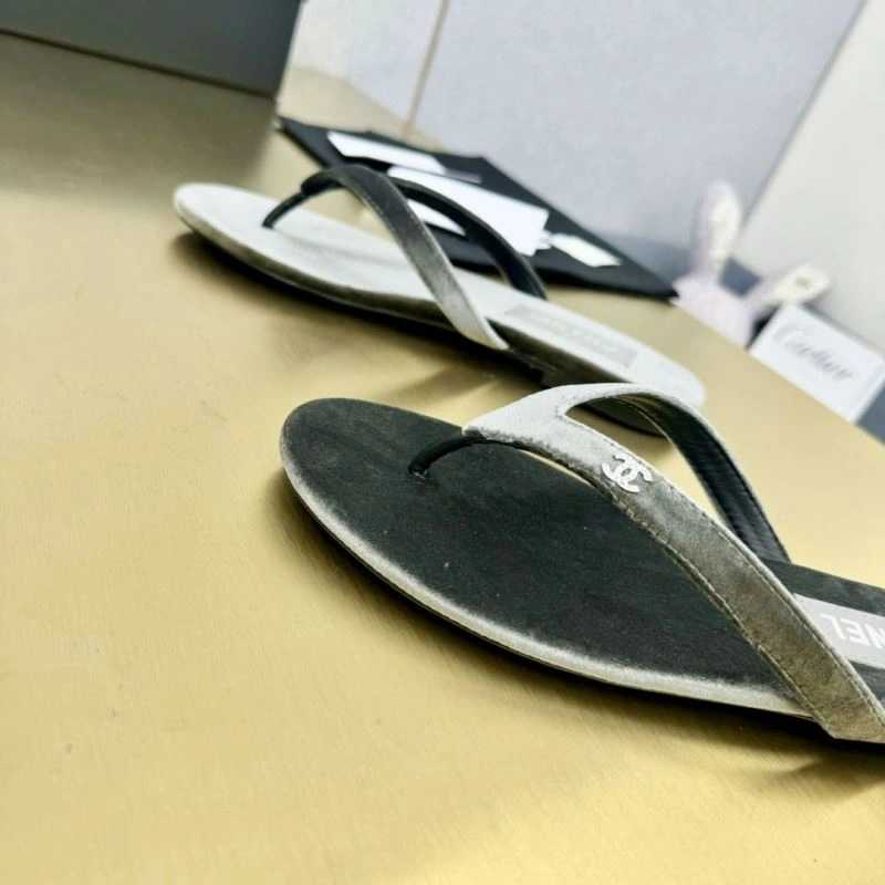 Comfortable Chxnxl Slippers 132337
