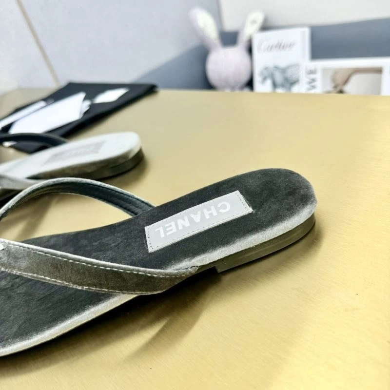 Comfortable Chxnxl Slippers 132337