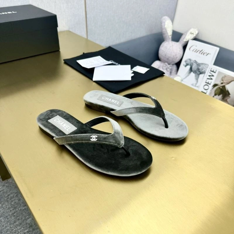 Comfortable Chxnxl Slippers 132337