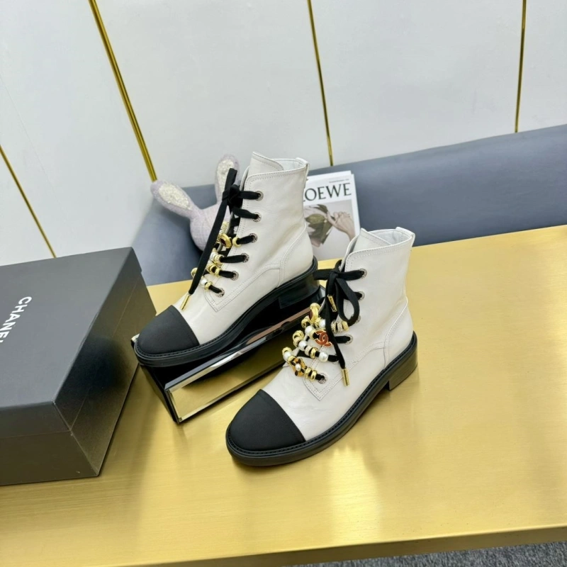 Classic Chxnxl Leather Shoes 126735