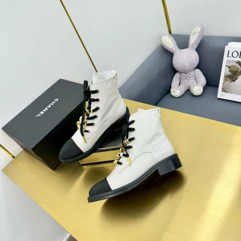 Classic Chxnxl Leather Shoes 126735