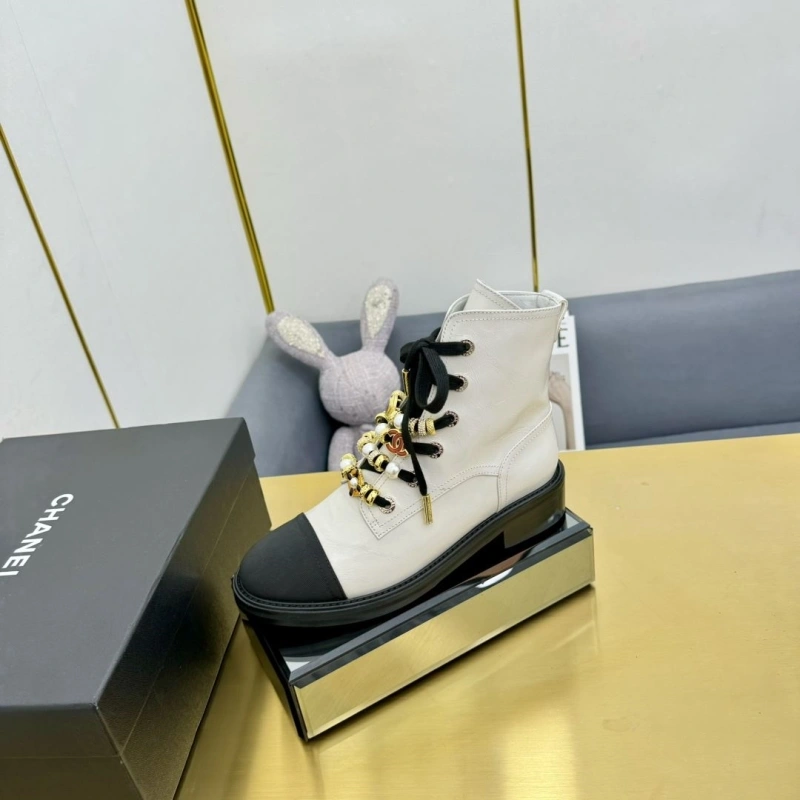 Classic Chxnxl Leather Shoes 126735