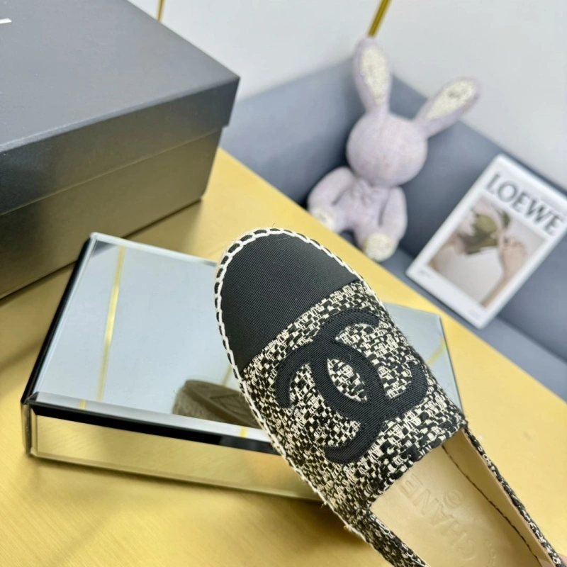 Soft Chxnxl Flat Shoes 126781