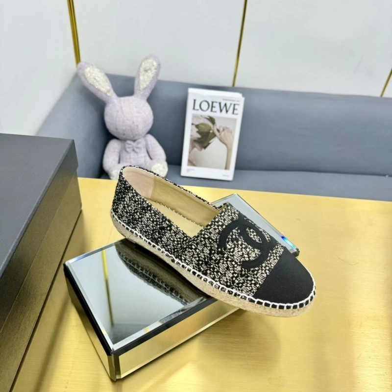 Soft Chxnxl Flat Shoes 126781