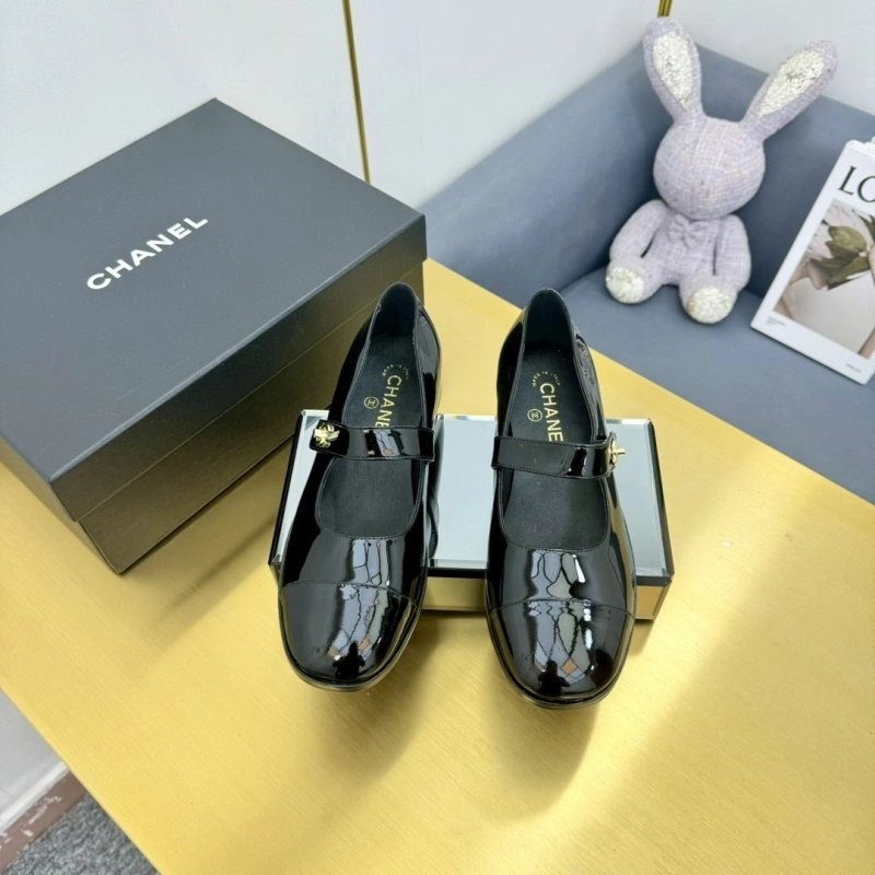 Bright Chxnxl Flat Shoes 126766