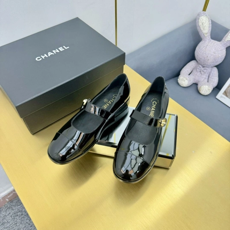 Bright Chxnxl Flat Shoes 126766