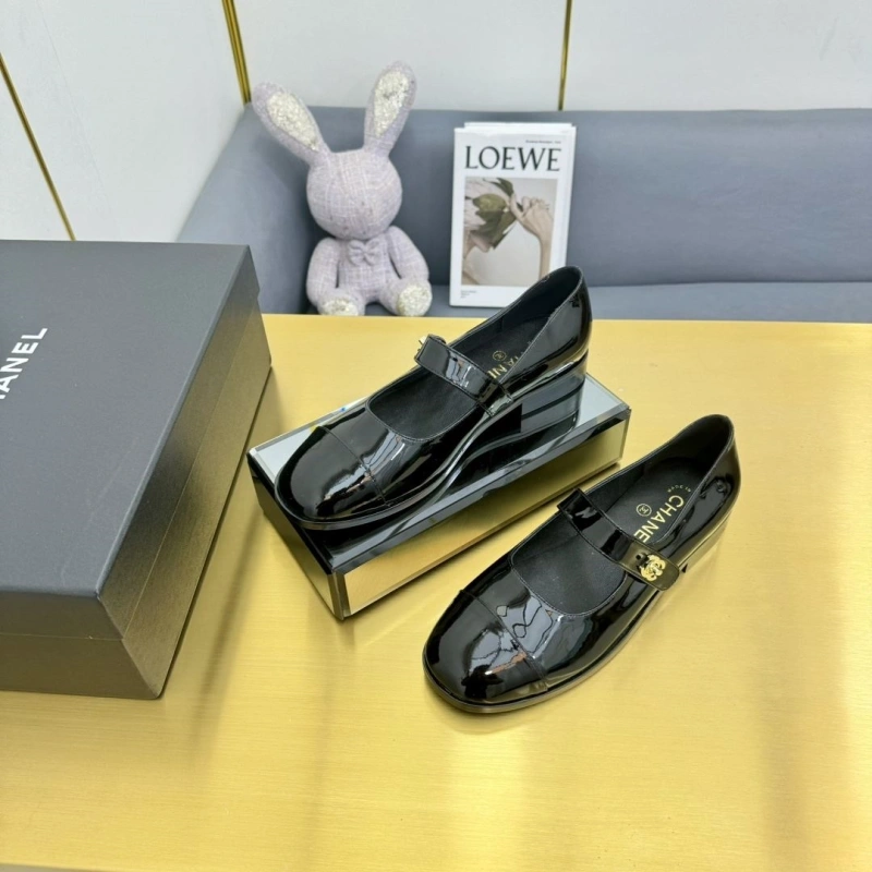 Bright Chxnxl Flat Shoes 126766