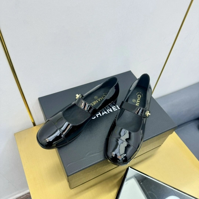 Bright Chxnxl Flat Shoes 126766