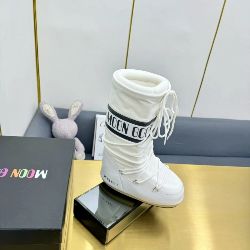 Minimalist Othxr Boots 215573