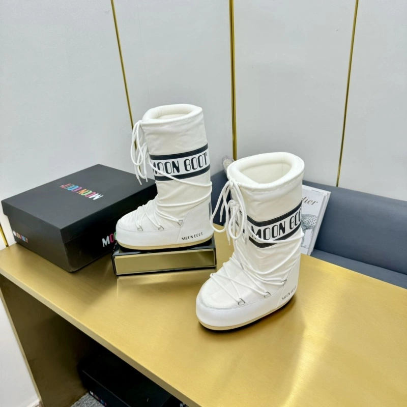 Minimalist Othxr Boots 215573