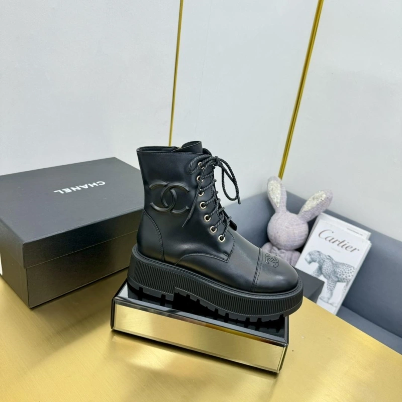 WellDesigned Chxnxl Leather Shoes 126733
