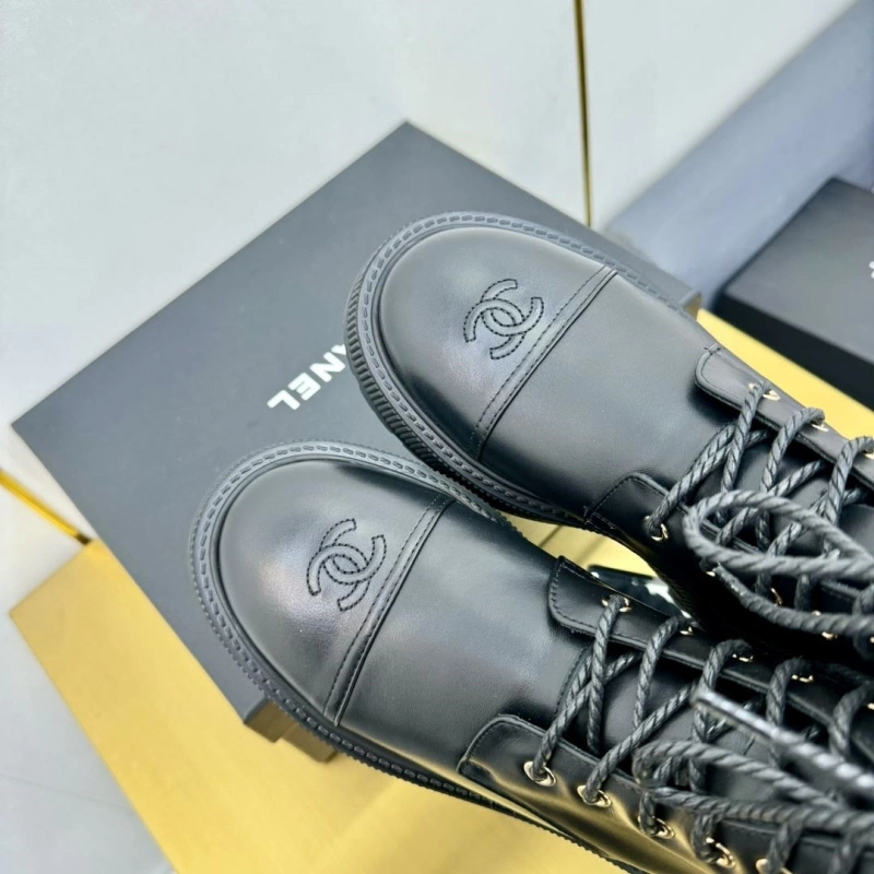 WellDesigned Chxnxl Leather Shoes 126733