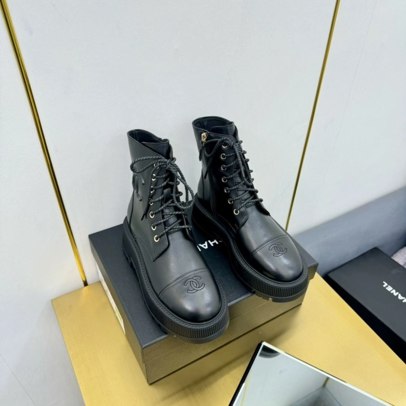 WellDesigned Chxnxl Leather Shoes 126733