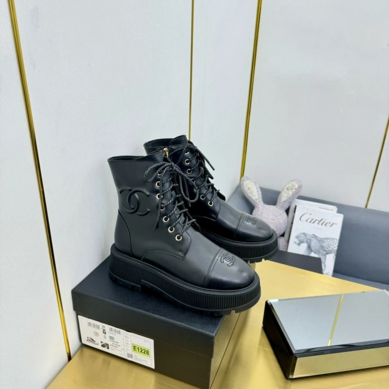 WellDesigned Chxnxl Leather Shoes 126733