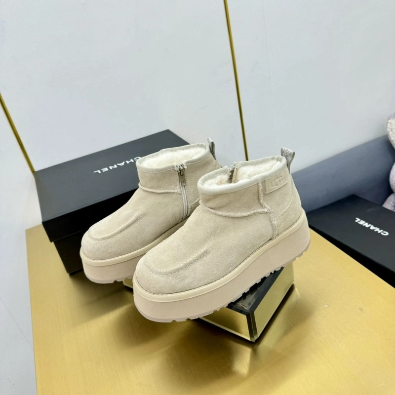 Affordable UGX Boots 228576