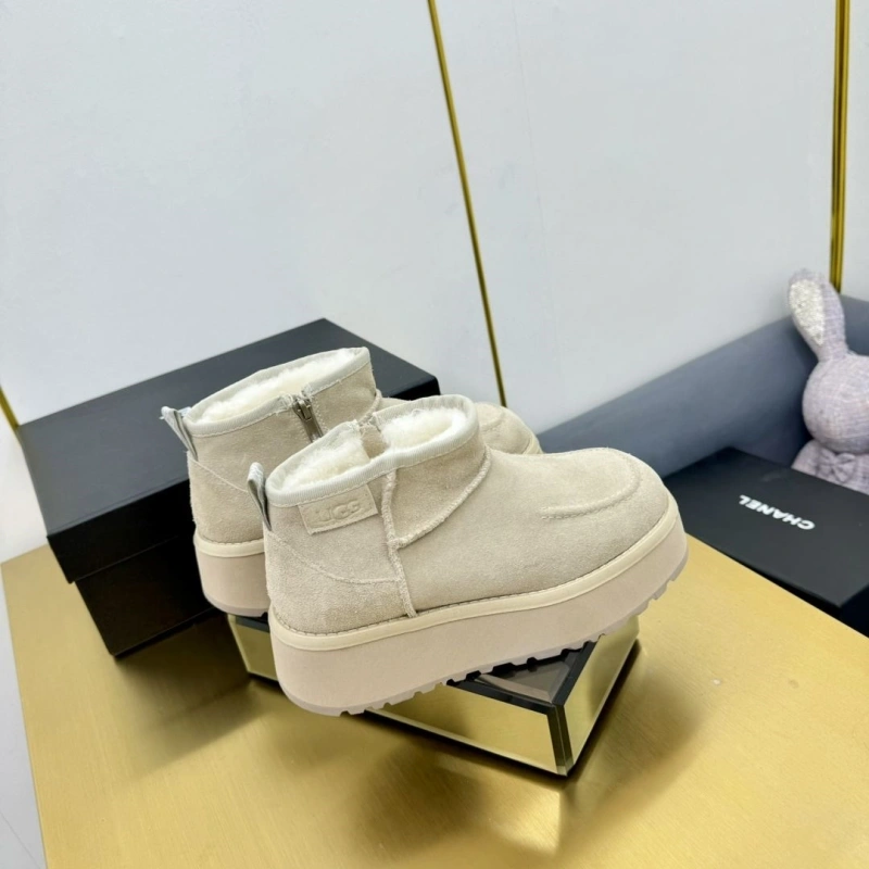 Affordable UGX Boots 228576