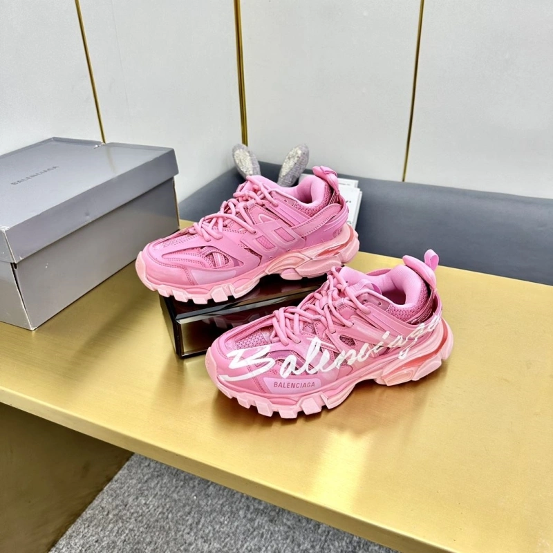 Efficient Bxlxnciaga Sneakers 109767