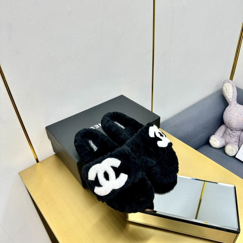 Cozy Chxnxl Slippers 126627