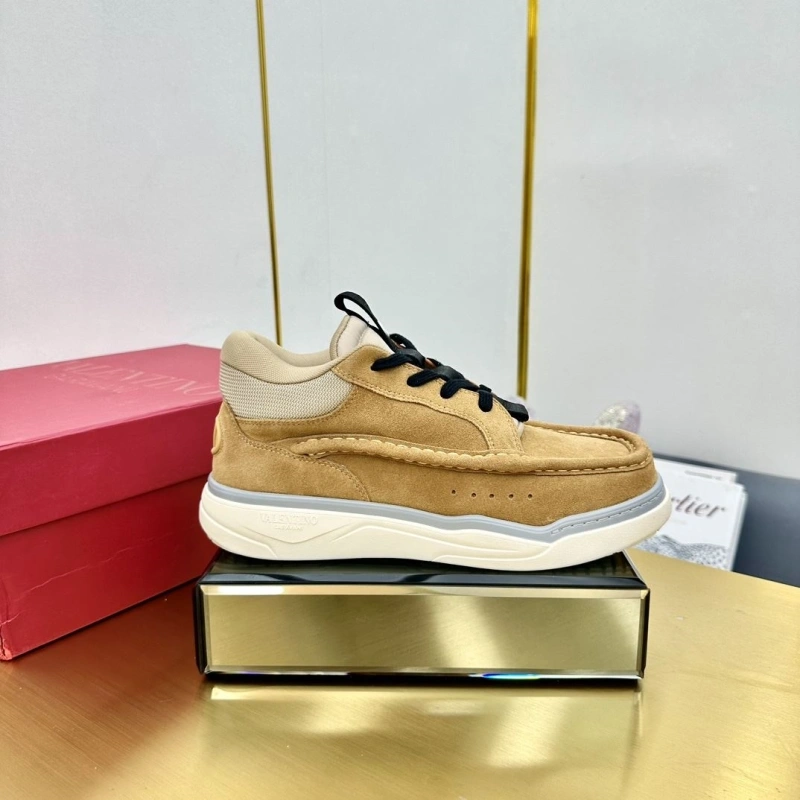Modern Vxlxntino Sneakers 231322