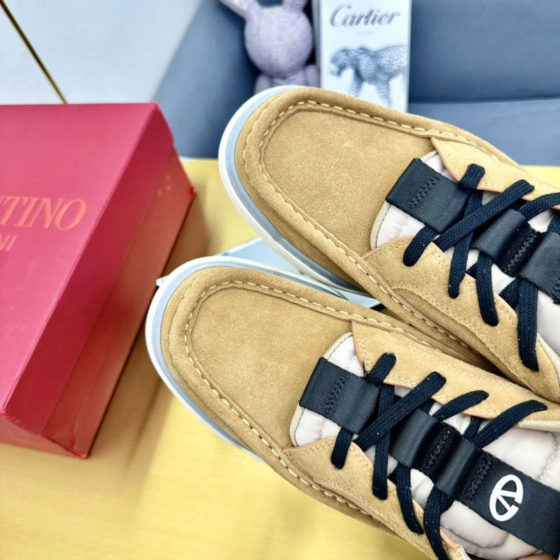 Modern Vxlxntino Sneakers 231322