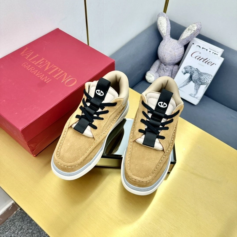 Modern Vxlxntino Sneakers 231322