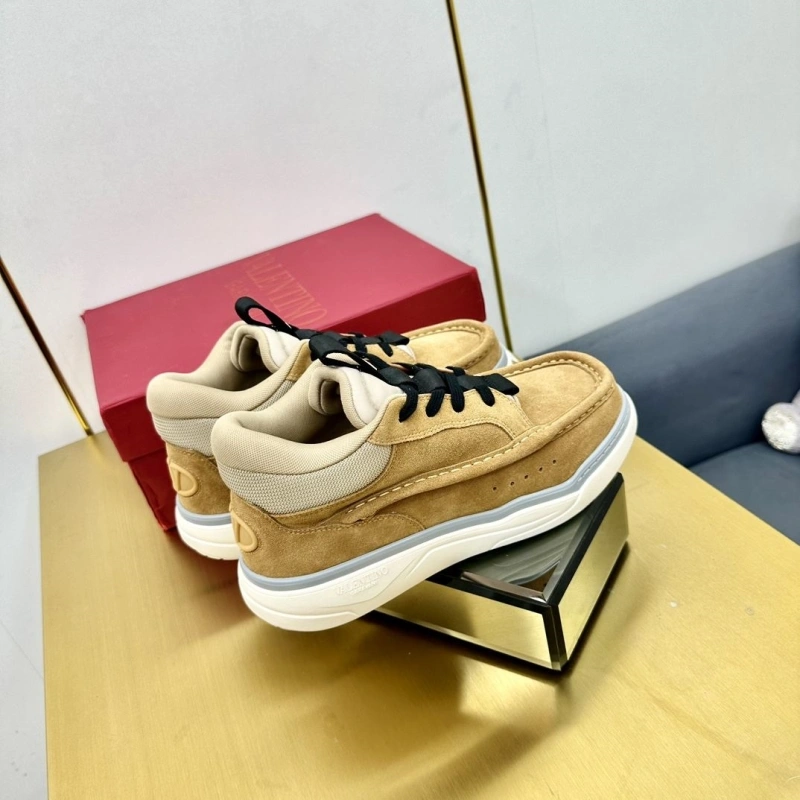Modern Vxlxntino Sneakers 231322