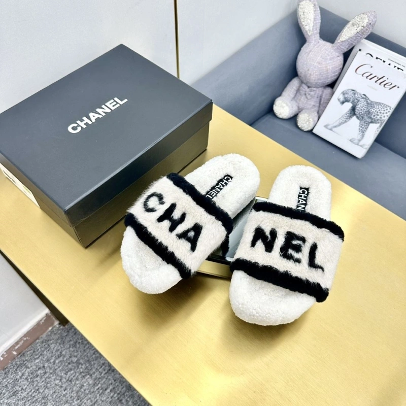 Functional Chxnxl Slippers 126615