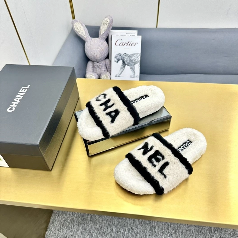 Functional Chxnxl Slippers 126615