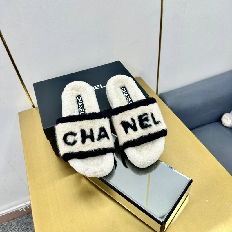 Functional Chxnxl Slippers 126615