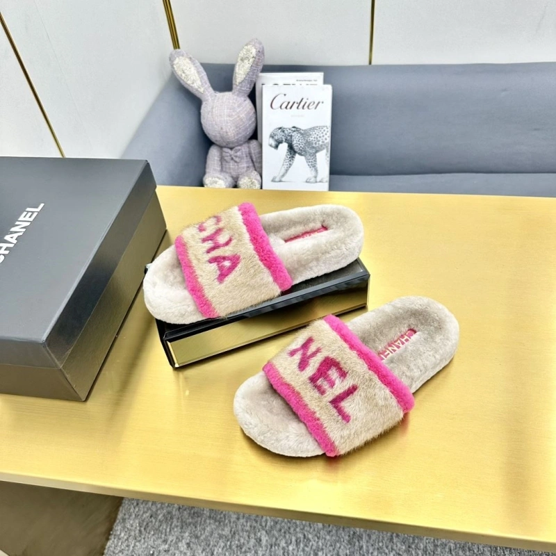 Chxnxl Slippers Vibrant 126619