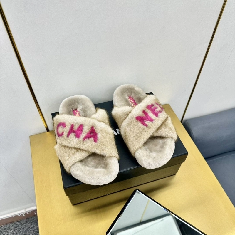 Chxnxl Slippers Bright 126611