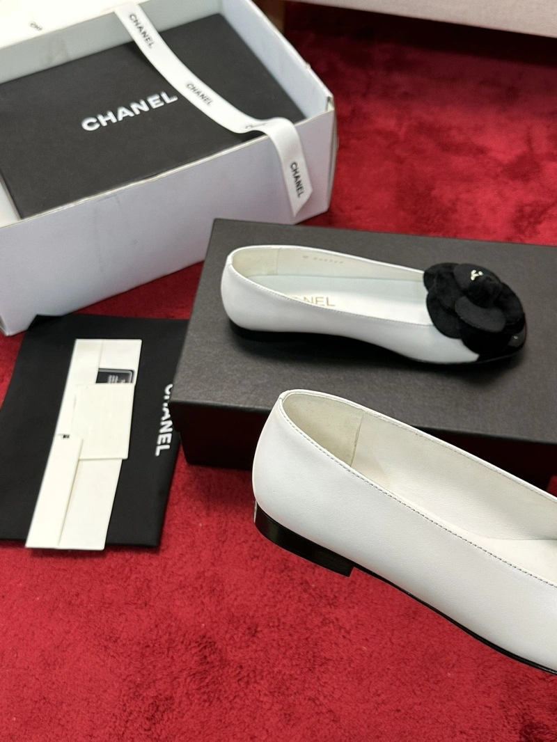 Sleek Chxnxl Flat Shoes 126757