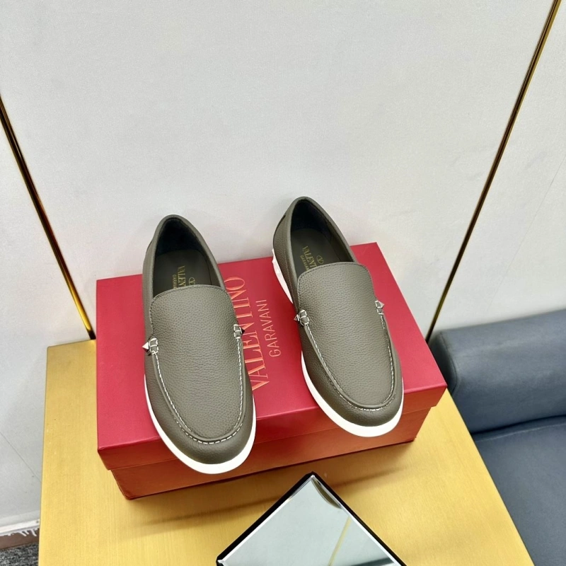 Flexible Vxlxntino Leather Shoes 231333