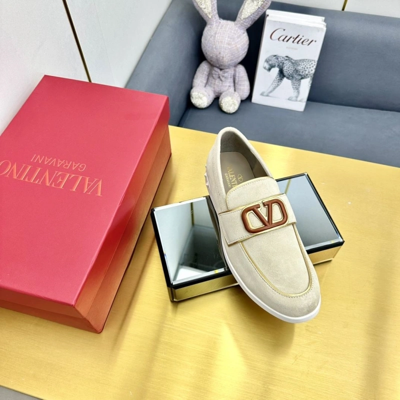 Fashionable Vxlxntino Leather Shoes 231323