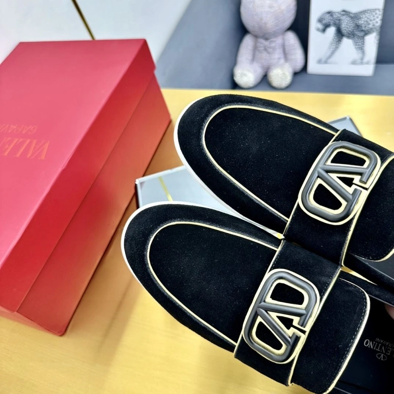 Resilient Vxlxntino Leather Shoes 231328